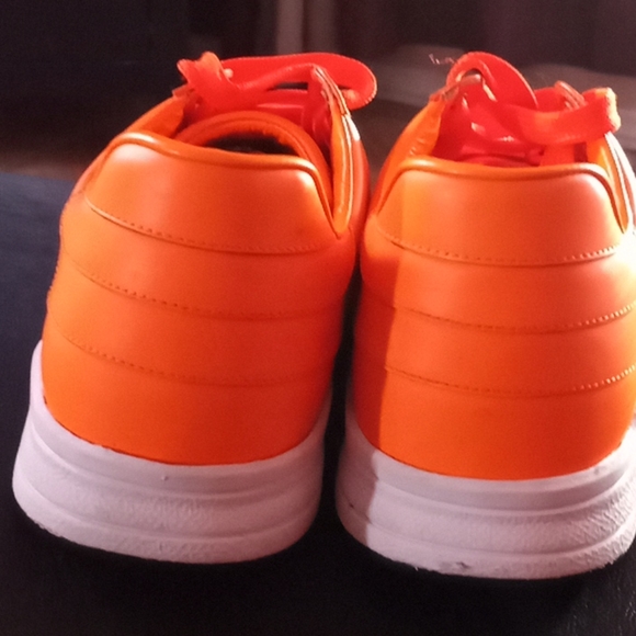 Gucci low top sneakers - Picture 3 of 4